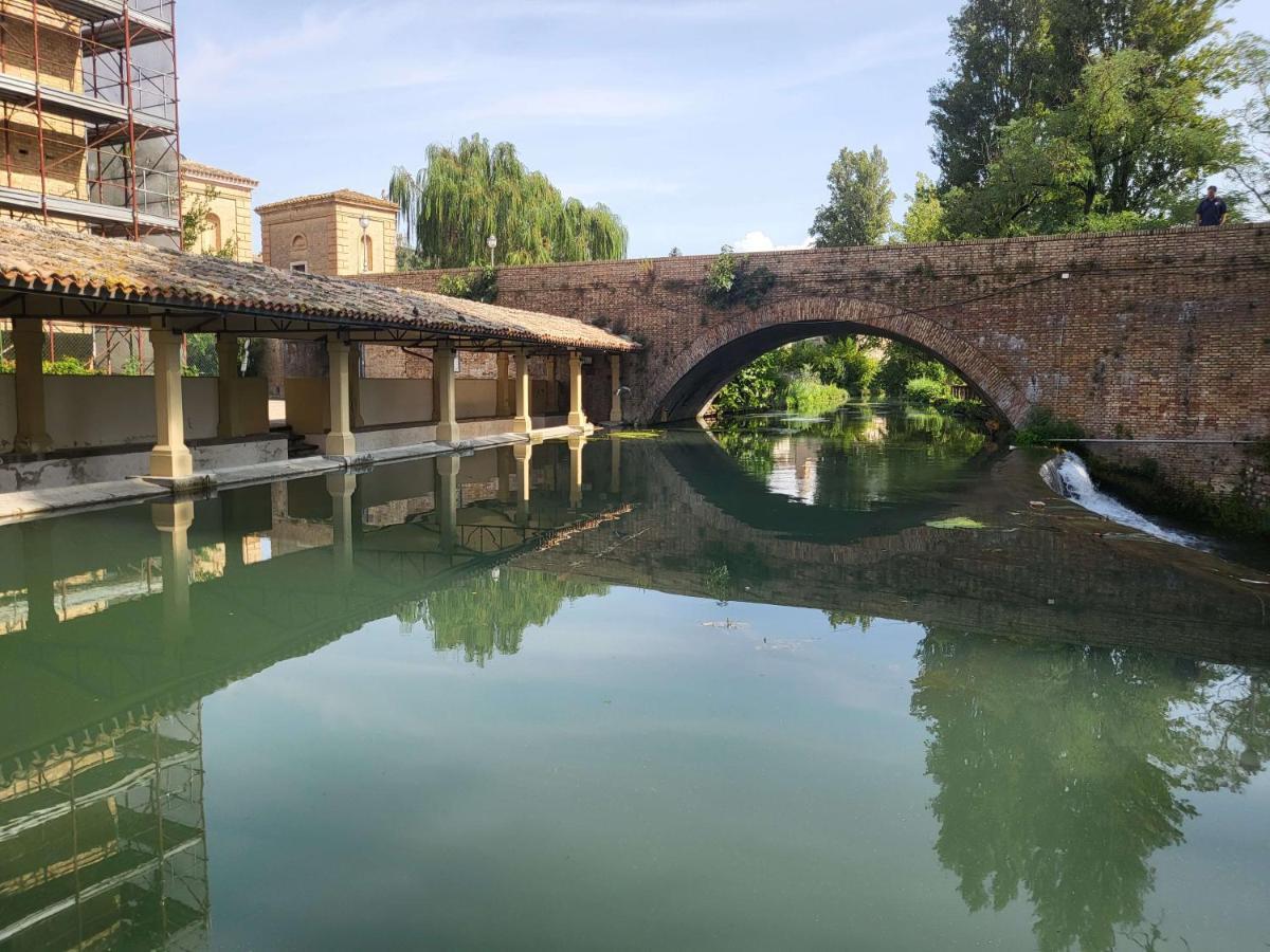 Appartamento Davanti Al Porto Romano Bevagna ภายนอก รูปภาพ